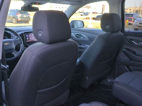Used 2021 Chevrolet Traverse LT w/ LPO, Floor Liner Package image 17