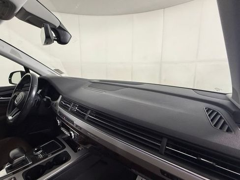 Used 2019 Audi Q7 2.0T Premium Plus AWD/4WD image 27