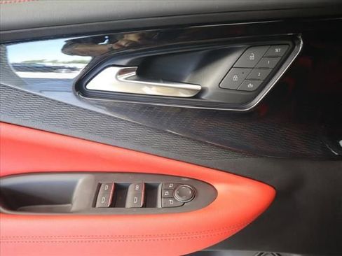 New 2025 Chevrolet Blazer EV RS image 13