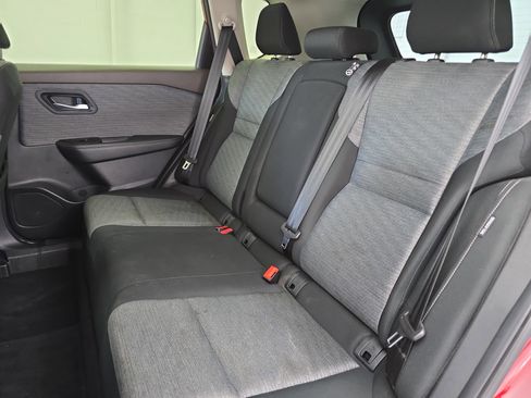 Certified 2023 Nissan Rogue SV image 13