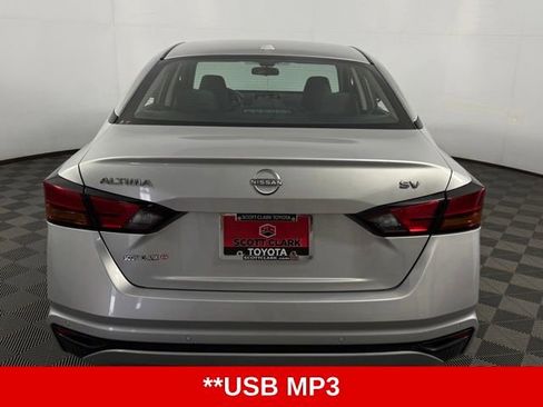Used 2024 Nissan Altima 2.5 SV FWD image 7