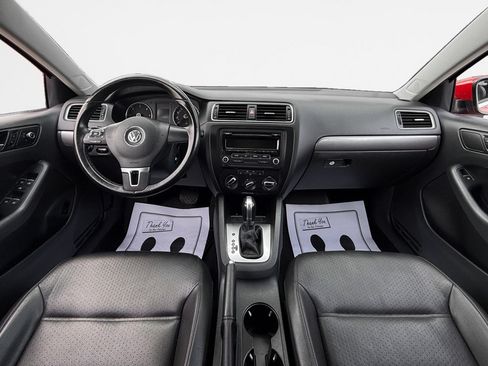 Used 2014 Volkswagen Jetta TDI FWD image 16