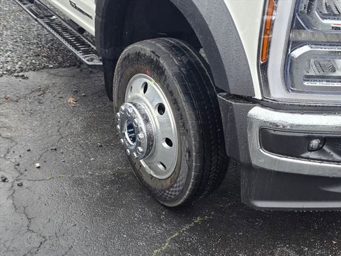 New 2026 Ford F450 Lariat image 4