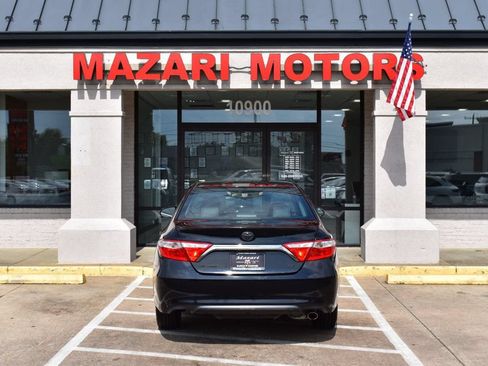 Used 2016 Toyota Camry SE FWD image 8