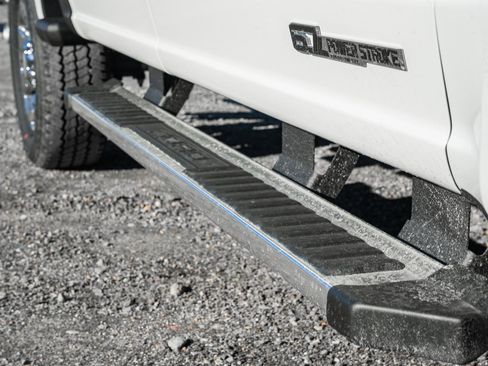 New 2026 Ford F250 Lariat w/ Chrome Package image 19