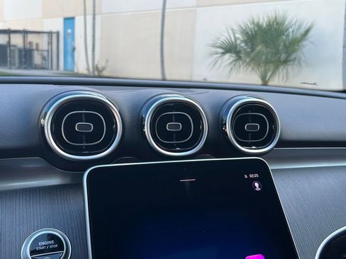 Used 2025 Mercedes-Benz C 300 Sedan image 27