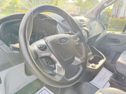 Used 2019 Ford Transit 250 130 Low Roof RWD image 21