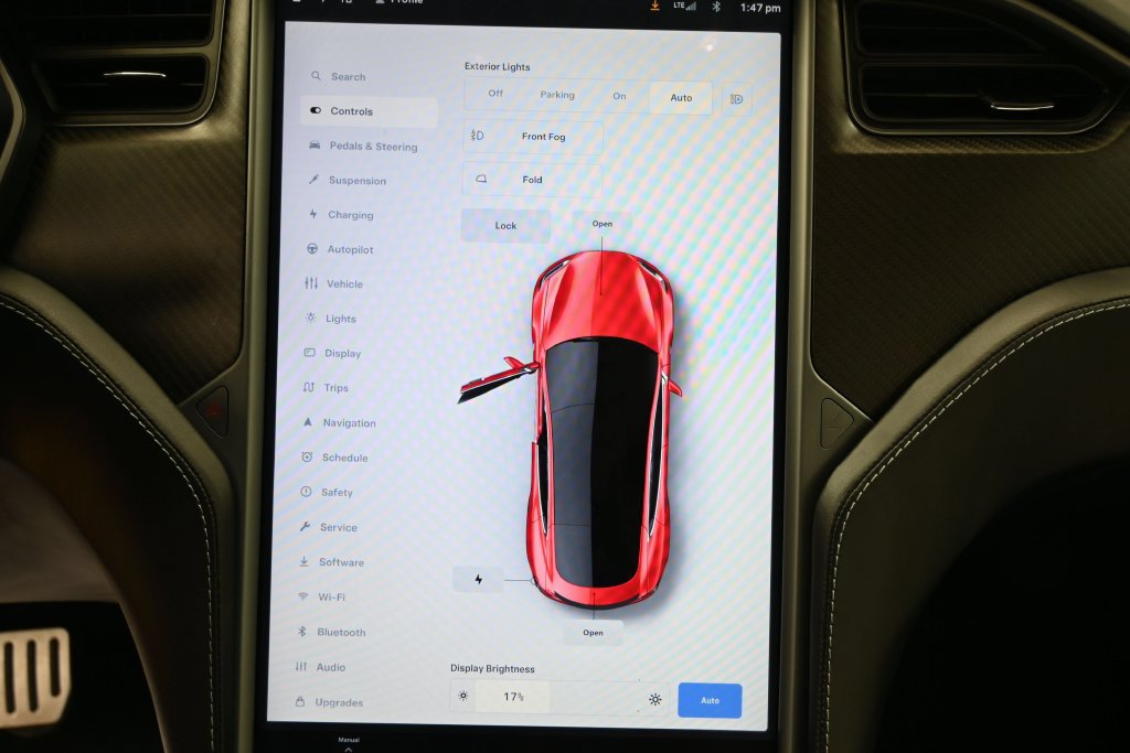 Used 2020 Tesla Model S Performance AWD/4WD image 20