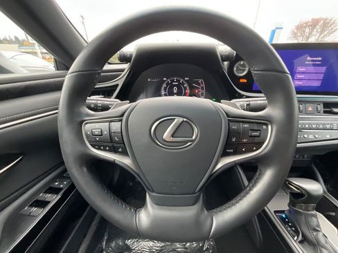 Used 2024 Lexus ES 250 250 image 14