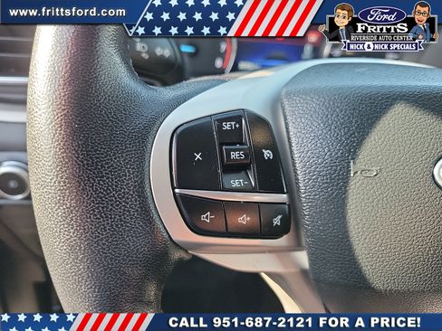 Certified 2023 Ford Explorer XLT w/ Equipment Group 202A RWD image 6