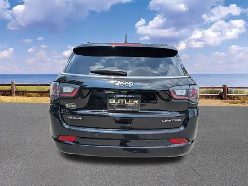 Certified 2025 Jeep Compass Limited w/ Elite Group AWD/4WD image 7