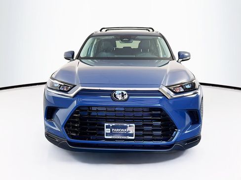 Certified 2024 Toyota Grand Highlander AWD image 2