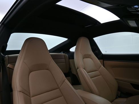 Used 2020 Porsche 911 Carrera S image 23