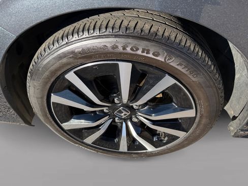 Used 2024 Honda Civic EX image 9