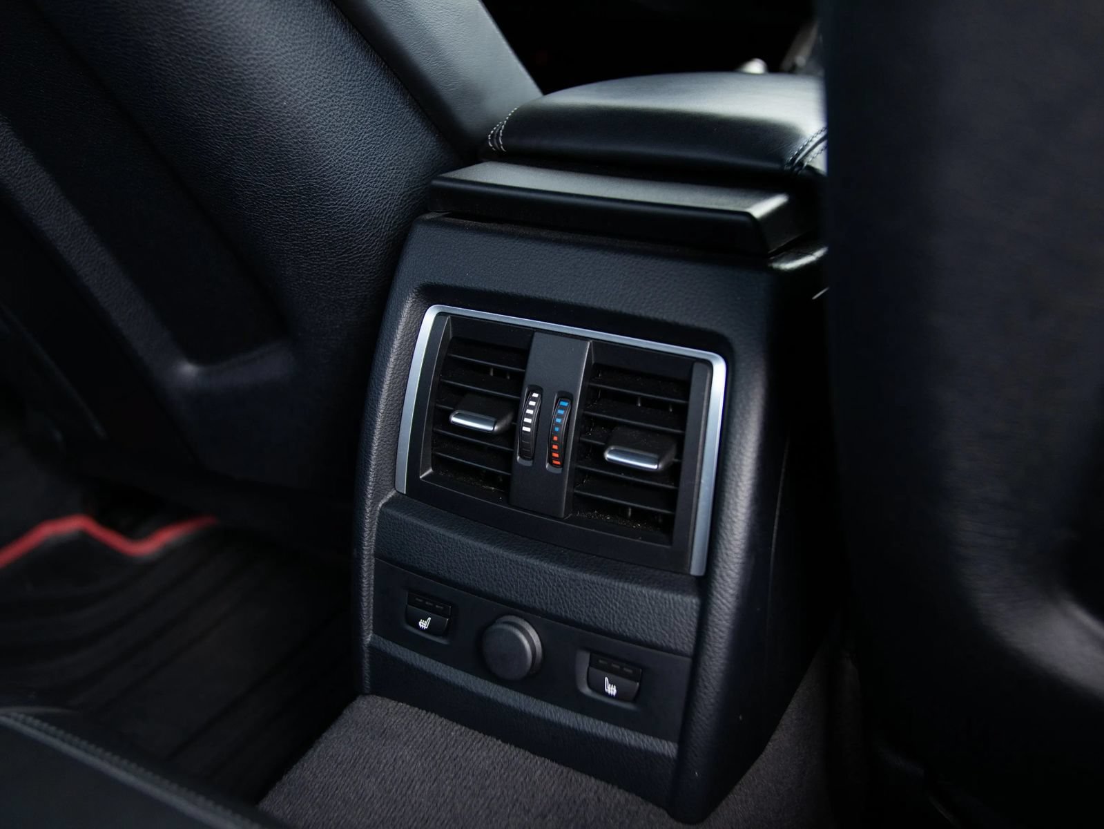 Used 2016 BMW M3 RWD image 35
