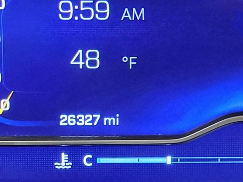 Used 2023 Chevrolet Silverado 1500 LT image 3