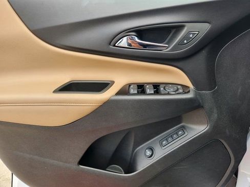 Used 2024 Chevrolet Equinox Premier image 26