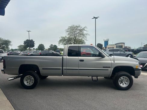 Used 1998 Dodge Ram 2500 Truck 4x4 Quad Cab image 8