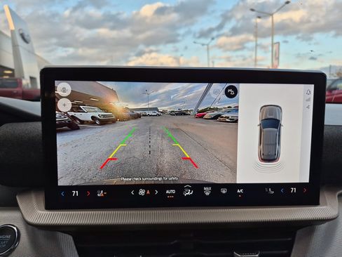 Used 2025 Ford Explorer Active w/ Active Comfort Package image 39