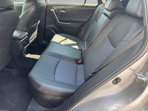 Used 2022 Toyota RAV4 XSE w/ XSE Grade Weather Package AWD/4WD image 14