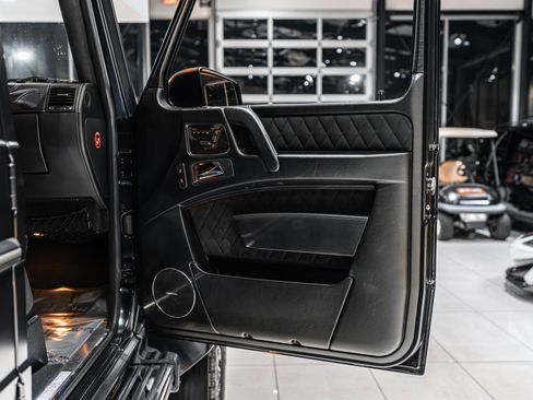 Used 2018 Mercedes-Benz G 550 Squared image 37