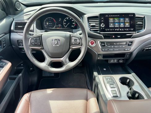 Used 2025 Honda Ridgeline RTL image 13