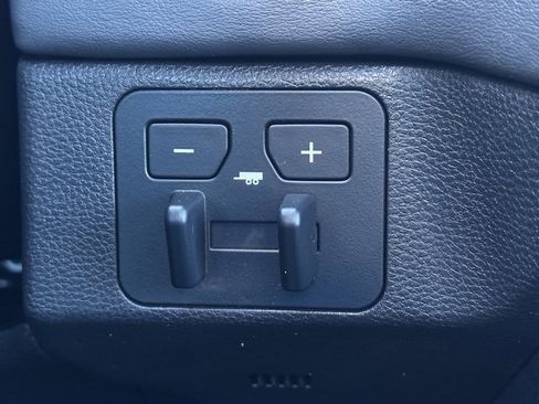 Used 2024 Toyota Tundra Platinum image 44