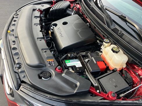 Used 2019 Buick Enclave Essence image 40