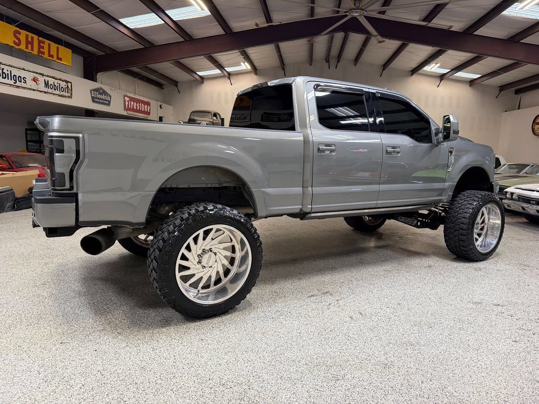 Used 2019 Ford F250 Lariat w/ Lariat Ultimate Package AWD/4WD image 8
