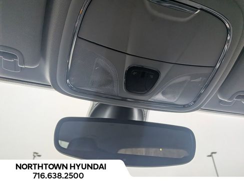 Used 2019 Jeep Cherokee Limited image 24