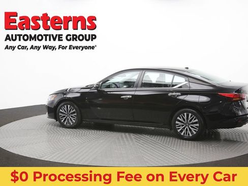 Used 2023 Nissan Altima 2.5 SV FWD image 64