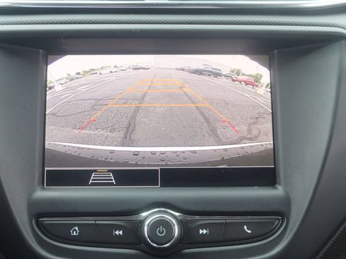 Used 2022 Chevrolet TrailBlazer LT AWD/4WD image 6