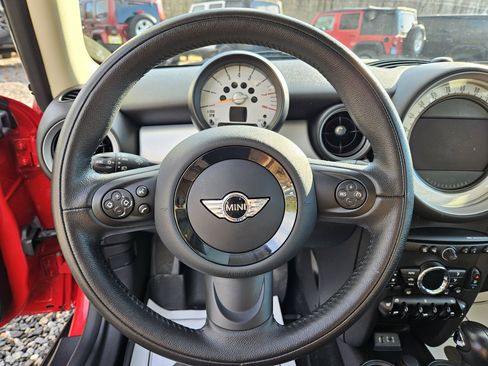 Used 2013 MINI Cooper Hardtop image 15