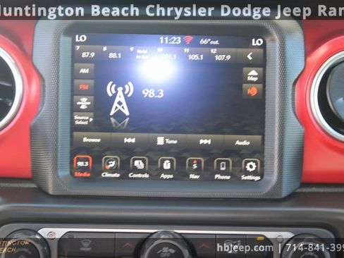 Used 2023 Jeep Gladiator Rubicon image 14
