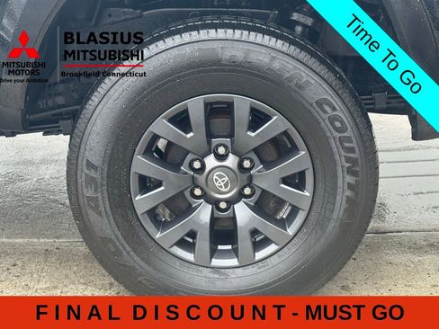 Used 2023 Toyota Tacoma SR5 AWD/4WD image 14