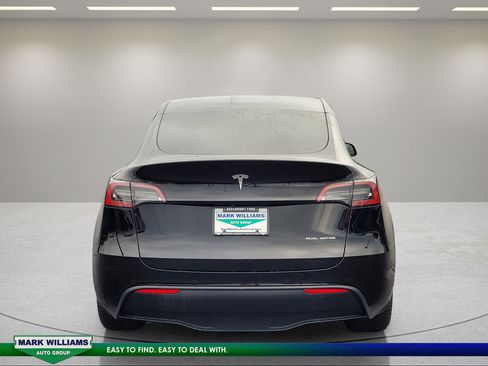 Used 2021 Tesla Model Y Long Range AWD/4WD image 5
