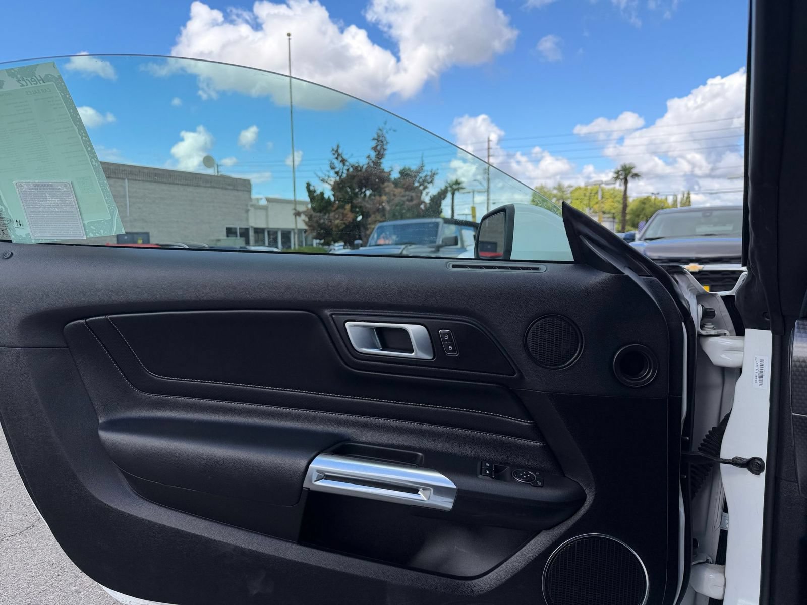 Used 2022 Ford Mustang GT Premium w/ GT Performance Package RWD image 18