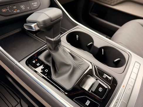 New 2026 Kia Carnival EX image 21