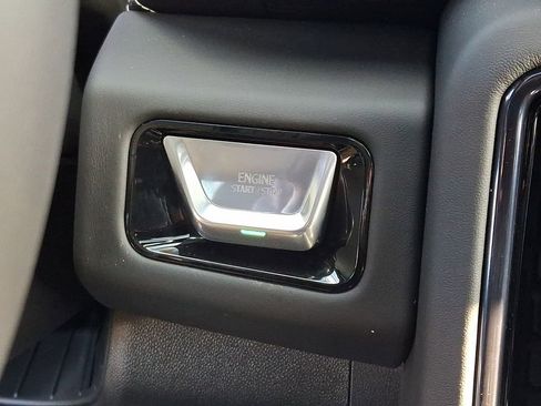 New 2026 GMC Yukon AT4 Ultimate AWD/4WD image 15