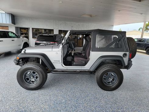 Used 2013 Jeep Wrangler Sport AWD/4WD image 24