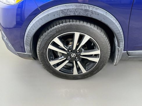 Used 2019 Nissan Kicks SR w/ SR Premium Package FWD image 8