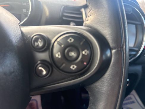 Used 2017 MINI Cooper Clubman S image 21