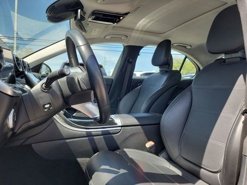 Used 2025 Mercedes-Benz C 300 Sedan image 14