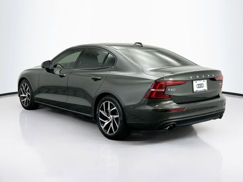 Used 2020 Volvo S60 T5 Momentum image 7