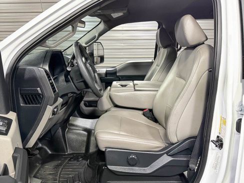 Used 2022 Ford F250 XL w/ Power Equipment Group image 16