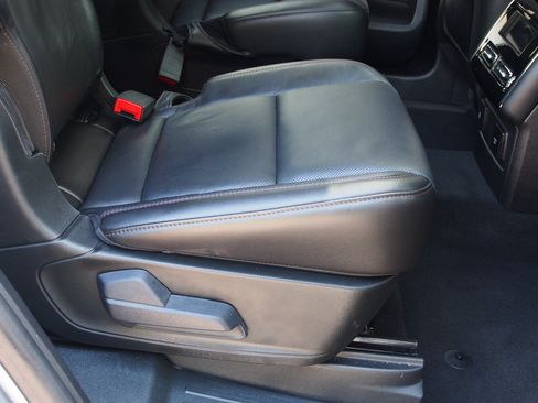 Used 2024 Lincoln Aviator Reserve w/ Equipment Group 201A RWD image 15