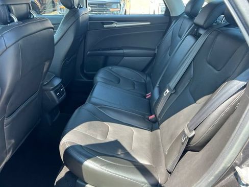 Used 2015 Ford Fusion Titanium FWD image 22