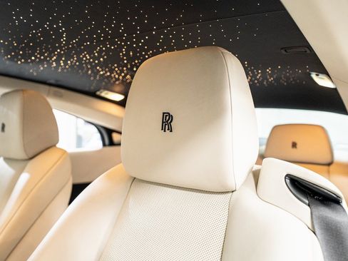 Used 2017 Rolls-Royce Wraith image 35