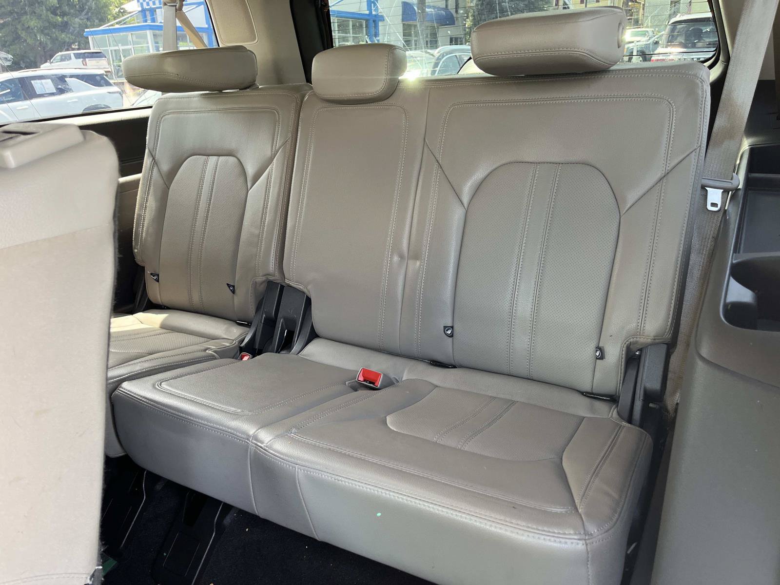 Used 2021 Ford Expedition Max Limited AWD/4WD image 19