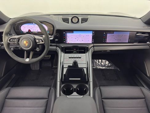 Used 2025 Porsche Panamera 4S AWD/4WD image 13